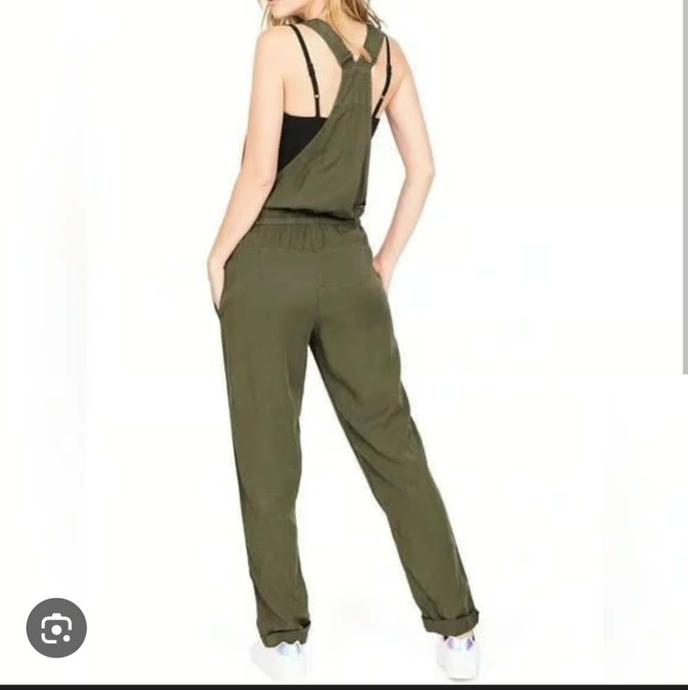 Aritzia Wilfred Free Green Overalls with Front Pocket And Drawstring Size XS - Picture 2 of 4